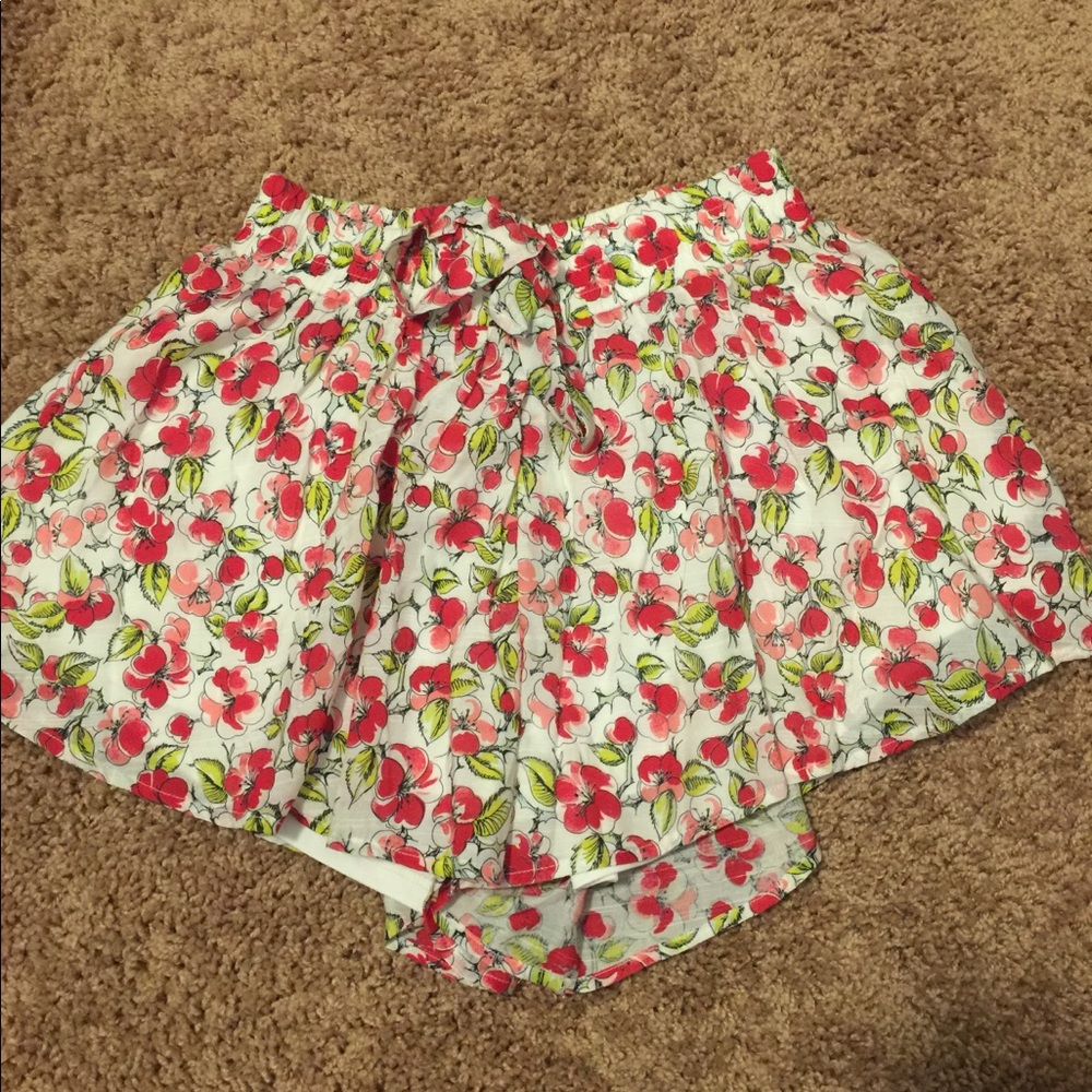 Flower shorts